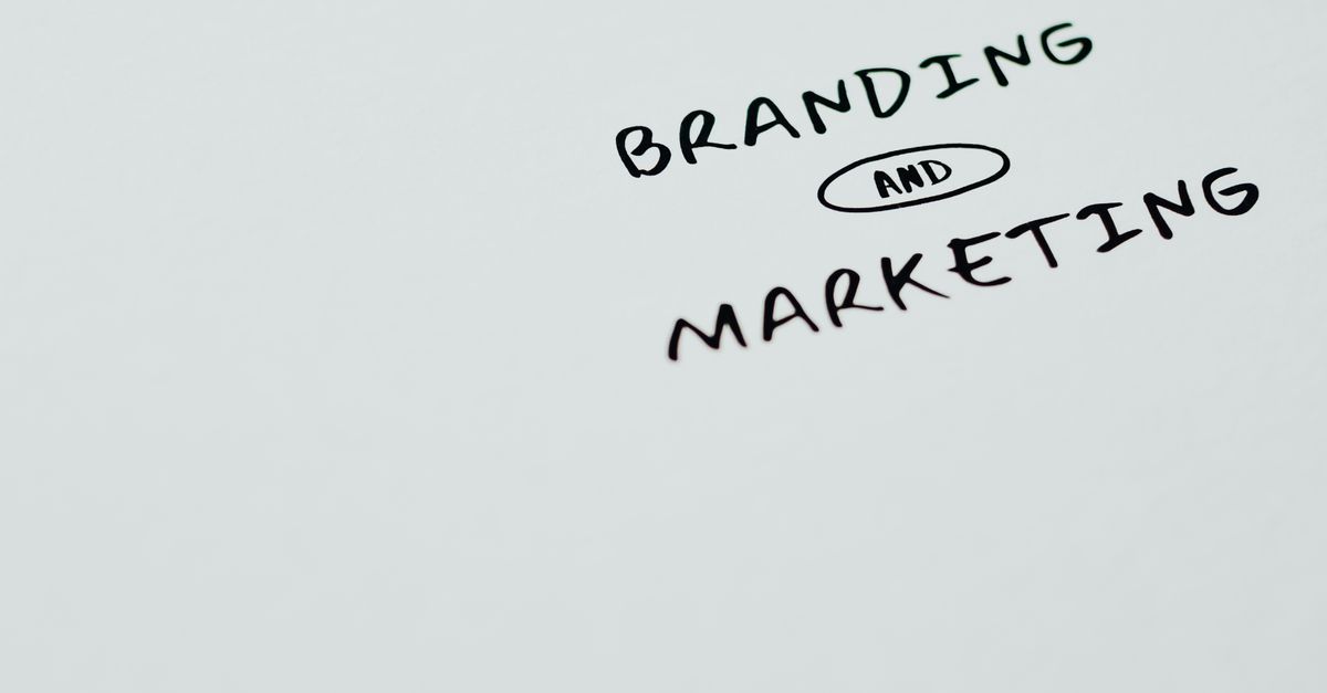 Identité de marque et logo pour PME : guide complet 2026