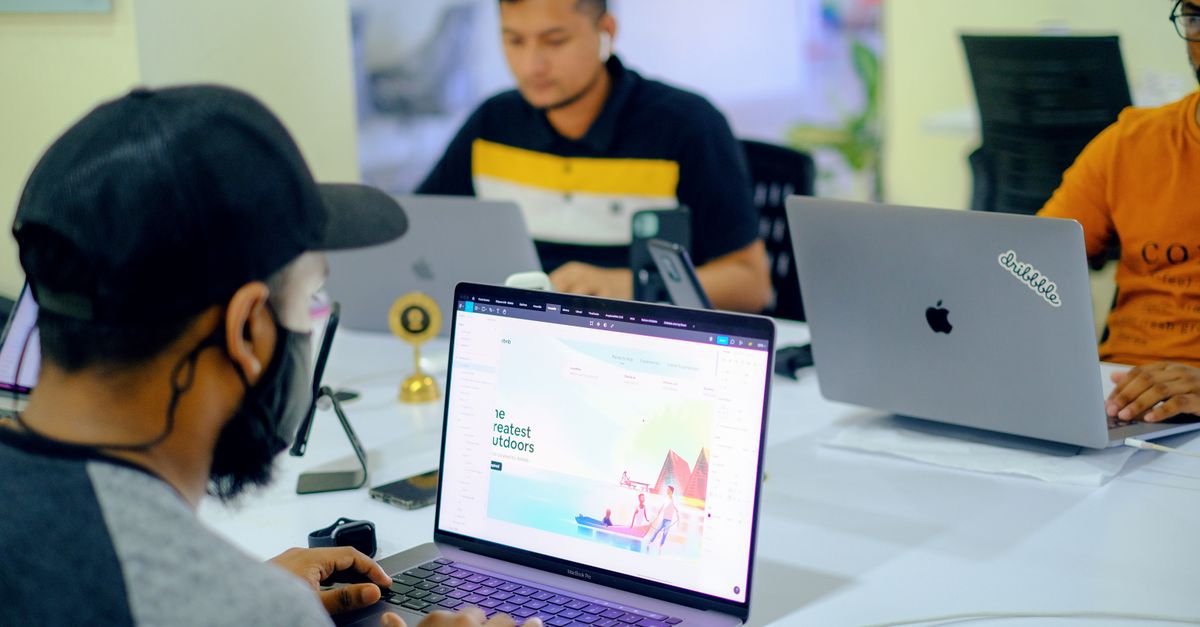 Pricing Strategy for Online Businesses: How to Price Without Undervaluing Yourself