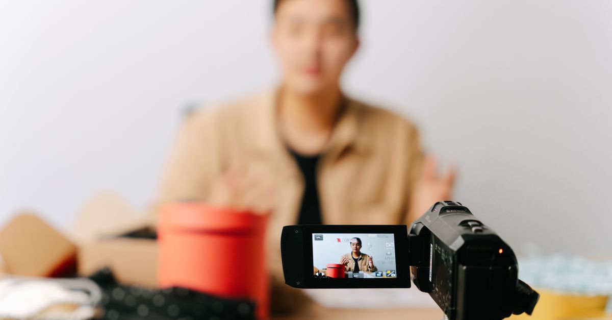 TikTok Ads for E-commerce: The Complete Guide to Selling on TikTok in 2026